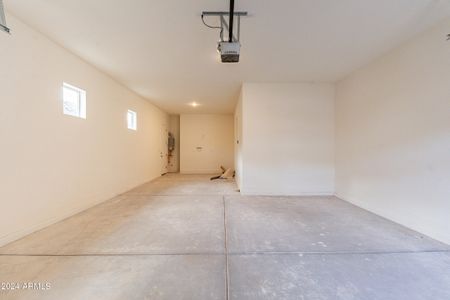 New construction Single-Family house 21393 W Meadowbrook Avenue, Buckeye, AZ 85396 - photo 38 38