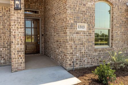 New construction Single-Family house 1305 Ridgeview Drive, Weatherford, TX 76086 - photo 1 1