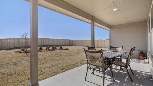 New construction Single-Family house 613 Bronze Circle W, Springtown, TX 76082 - photo 30 30