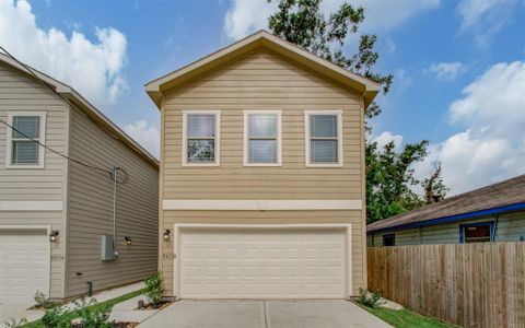 New construction Single-Family house 8811 Prairie View Drive, Unit B, Houston, TX 77088 - photo 0