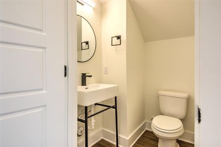 New construction Condo/Apt house 1811 Webberville Rd, Unit 4104, Austin, TX 78721 - photo 10 10