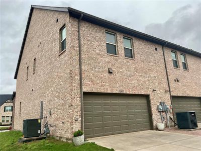 New construction Townhouse house 12977 Wymeth Drive, Farmers Branch, TX 75234 - photo 33 33