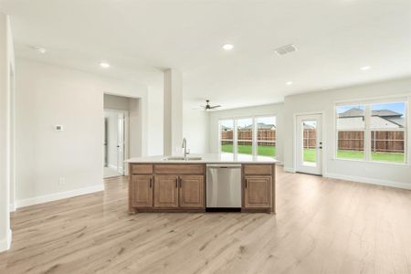 New construction Single-Family house 153 Creekside Drive, Sanger, TX 76266 Dewberry III- photo 9 9