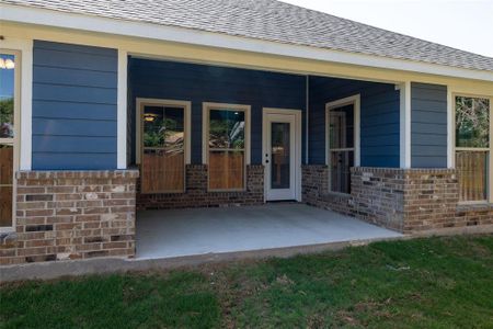 New construction Single-Family house 223 Clover Circle, Weatherford, TX 76086 - photo 31 31