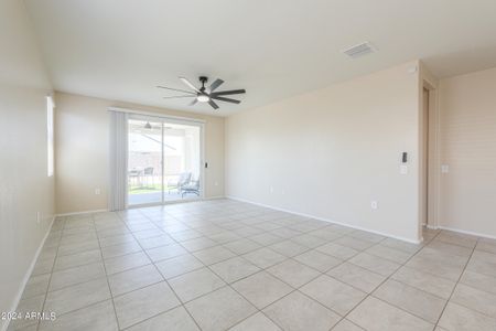 New construction Single-Family house 36043 W San Alvarez Avenue, Maricopa, AZ 85138 - photo 34 34