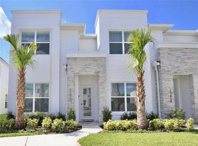 New construction Townhouse house 17420 Hidden Forest Drive, Clermont, FL 34714 - photo 0 0