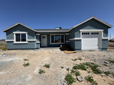 New construction Single-Family house 32013 N Redding Street, Wittmann, AZ 85361 - photo 0 0