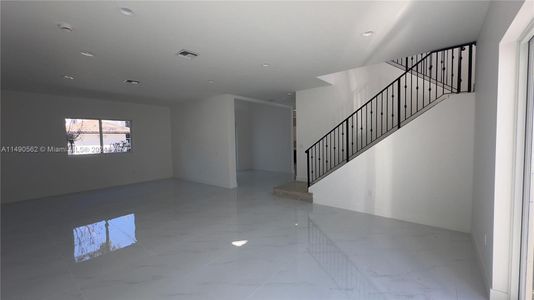 New construction Single-Family house 3562 Forest View Circle, Fort Lauderdale, FL 33312 - photo 49 49
