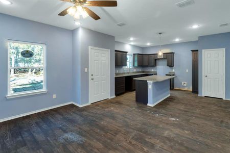 New construction Single-Family house 1025 Hillburn Drive, West Tawakoni, TX 75474 - photo 2 2