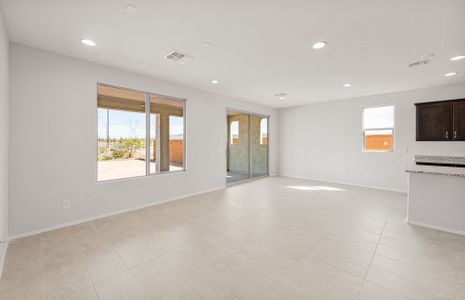 New construction Single-Family house 21281 N 271St Drive, Buckeye, AZ 85396 Traverse- photo 7 7