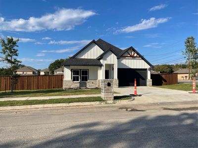 New construction Single-Family house 821 Johnson Street, Weatherford, TX 76088 - photo 0