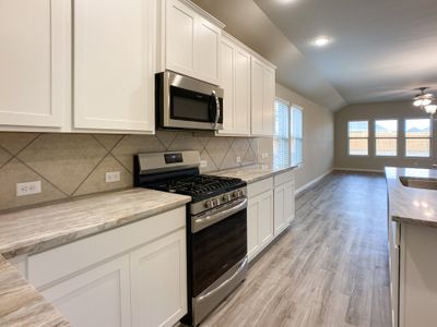 New construction Single-Family house 11935 Lewisvale Green Drive, Atascocita, TX 77346 - photo 9