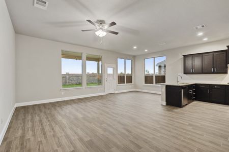New construction Single-Family house 3688 Rolling Meadows Drive, Grand Prairie, TX 76065 - photo 13 13