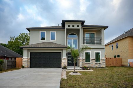 New construction Single-Family house 8102 Lanham Ln, Unit B, Houston, TX 77075 - photo 0 0