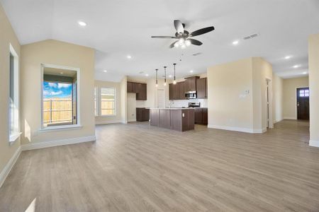 New construction Single-Family house 200 Clydesdale Drive, Lindsay, TX 76240 - photo 11 11