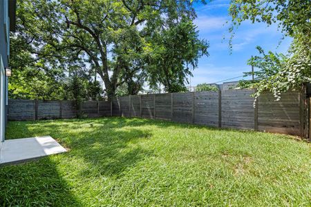 New construction Single-Family house 3613 Munson St, Austin, TX 78721 - photo 35 35