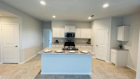 New construction Single-Family house 4105 Dublin Ridge Drive, Fort Worth, TX 76036 CAMDEN- photo 2 2