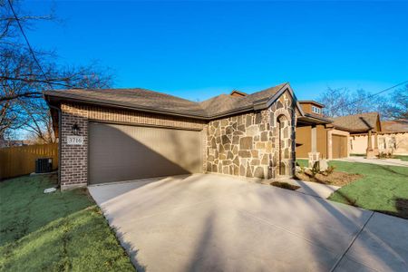 New construction Single-Family house 3716 Eutopia Street, Greenville, TX 75401 Basswood- photo 5 5