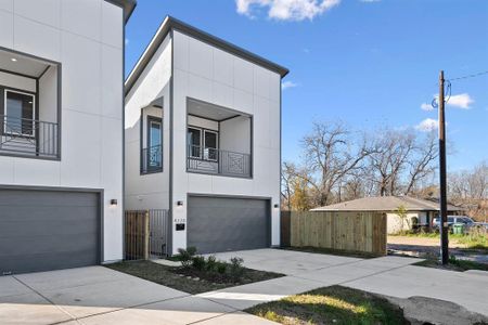 New construction Single-Family house 4220 Nichols Street, Houston, TX 77020 - photo
