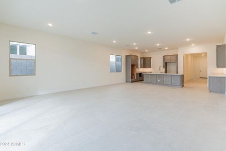 New construction Single-Family house 21393 W Meadowbrook Avenue, Buckeye, AZ 85396 - photo 9 9