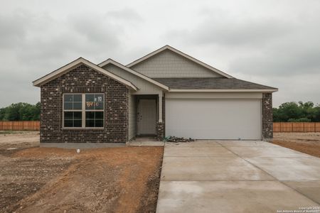 New construction Single-Family house 8410 Smithers Avenue, San Antonio, TX 78252 Eastland- photo 2 2