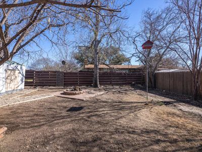 New construction Single-Family house 711 Sycamore Street, Weatherford, TX 76086 - photo 28 28
