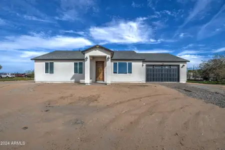 New construction Single-Family house 2305 S 370Th Avenue, Tonopah, AZ 85354 - photo 0