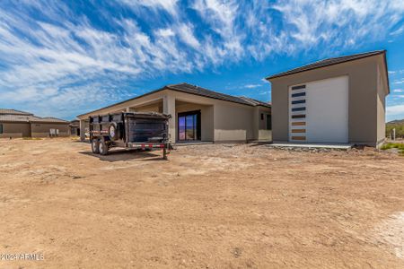 New construction Single-Family house 2885 W Saber Road, Phoenix, AZ 85086 - photo 33 33