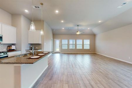 New construction Single-Family house 3314 Redbud Trail, Grand Prairie, TX 76084 Livingston - 40' Smart Series- photo 1 1