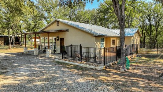 New construction Single-Family house 615 High Meadows Drive, Weatherford, TX 76088 - photo 0