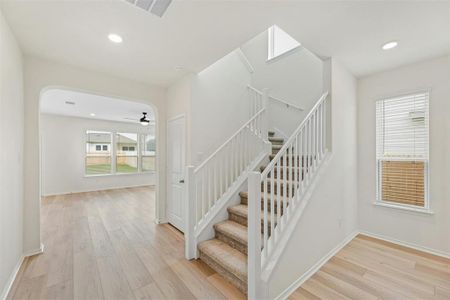 New construction Single-Family house 108 Lost Treasure Ter, Georgetown, TX 78628 - photo 3 3