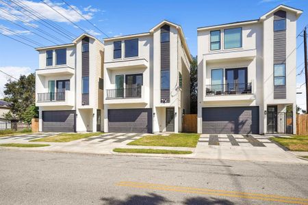 New construction Single-Family house 1613 Shelby Street Street, Houston, TX 77009 - photo 0