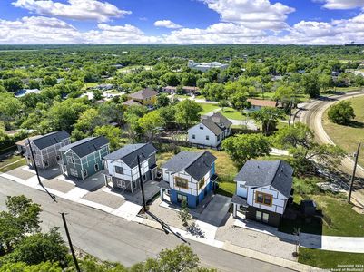 New construction Single-Family house 422 K St, San Antonio, TX 78220 - photo 2 2