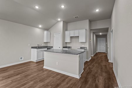 New construction Single-Family house 5931 Willow Point Blvd., San Antonio, TX 78219 Chambers - C- photo 22 22