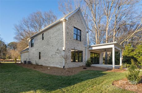 New construction Single-Family house 8203 Fairview Road, Unit 8, Charlotte, NC 28226 - photo 34 34