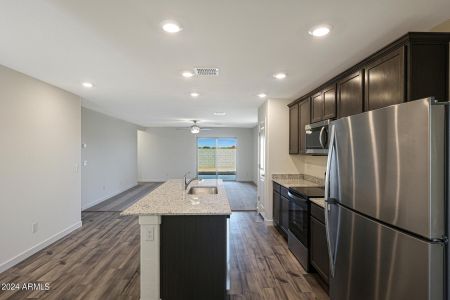 New construction Single-Family house 519 S West Virginia Avenue, Florence, AZ 85132 - photo 7 7