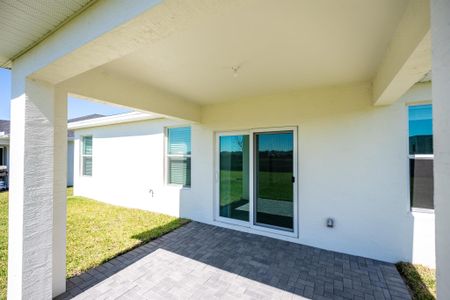 New construction Single-Family house 11034 Nw Pondside Lane, Port St. Lucie, FL 34987 - photo 19 19