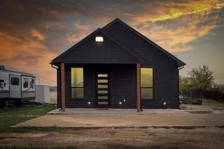 New construction Single-Family house 8017 Harvest Drive, Grandview, TX 76050 - photo 0 0