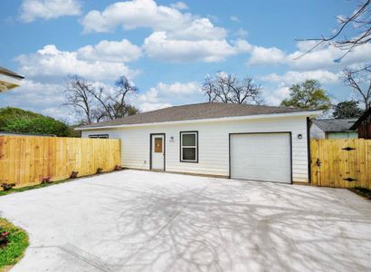 New construction Single-Family house 8106 Schneider Streets, Houston, TX 77093 - photo 0