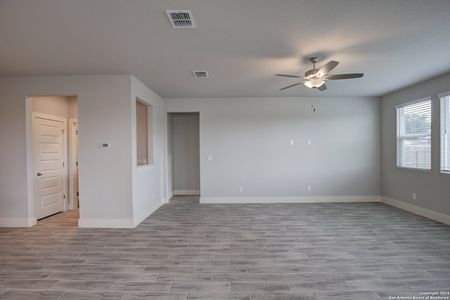New construction Single-Family house 7346 Walkers Loop, San Antonio, TX 78233 Zen- photo 8 8