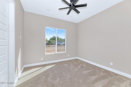 New construction Single-Family house 11 W Night Glow Drive, Phoenix, AZ 85085 - photo 28 28
