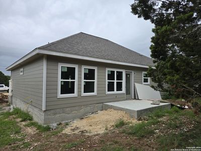 New construction Single-Family house 1729 Blueridge Dr, Canyon Lake, TX 78133 - photo 2 2