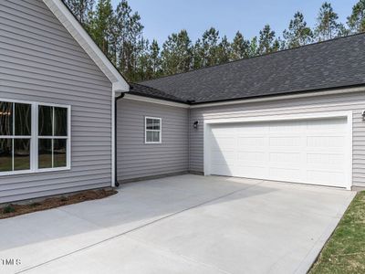 New construction Single-Family house 307 Green Pines Estates Drive, Kenly, NC 27542 - photo 28 28