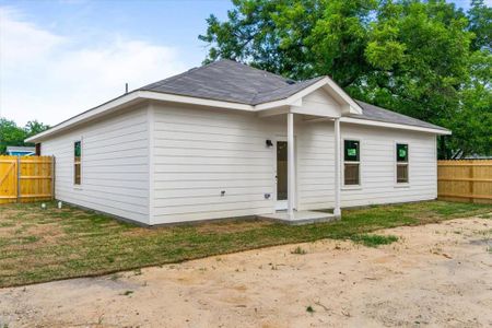 New construction Single-Family house 609 Colorado Street, Cleburne, TX 76031 - photo 27 27