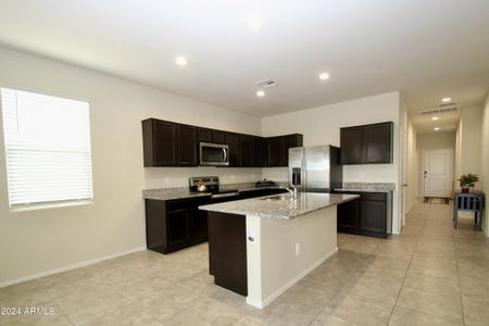 New construction Single-Family house 18460 W Artemisa Avenue, Surprise, AZ 85387 - photo 2 2