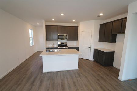 New construction Single-Family house 1726 Whispering River Drive, Missouri City, TX 77489 Cello II- photo 4 4