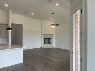 New construction Single-Family house 912 Misty Bluff Way, Leander, TX 78641 Classic Series - Tulane- photo 3 3