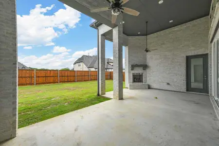 New construction Single-Family house 111 Mineral River Loop, Kyle, TX 78640 - photo 23 23