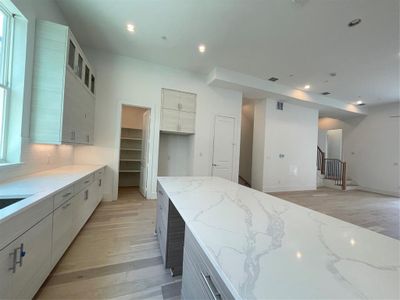 New construction Townhouse house 381 E Greenbriar Lane, Unit 1403, Dallas, TX 75203 - photo 22 22