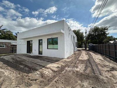 New construction Single-Family house 2260 E 9Th Ave, Hialeah, FL 33013 - photo 24 24